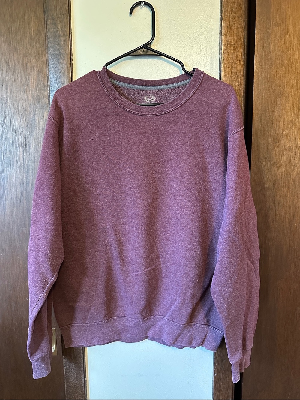 Women’s Crewneck Sweatshirt size medium